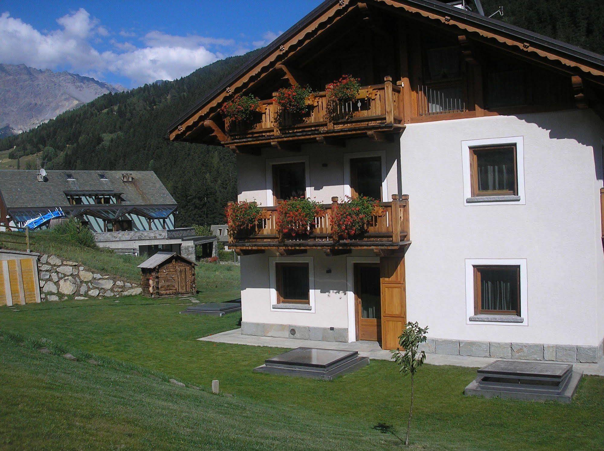 Chalet La Rugiada Bormio Exterior foto